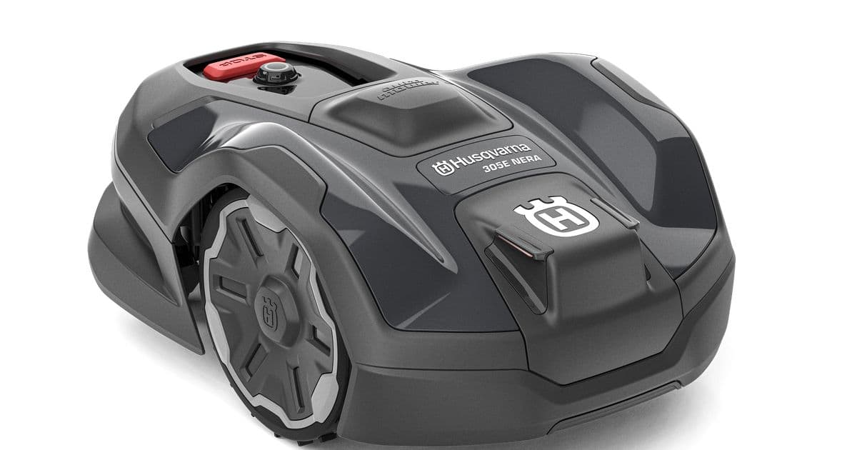 Robot tondeuse Husqvarna Automower 305E NERA 2025 testé par Mowy Lab